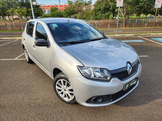 RENAULT SANDERO 1.0 AUTHENTIQUE 16V FLEX 4P MANUAL